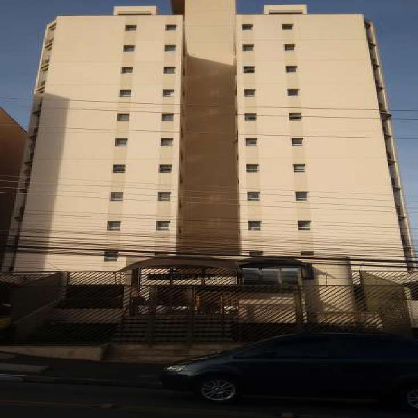 Apartamento com 2 Quartos para Alugar, 65 m² por R$