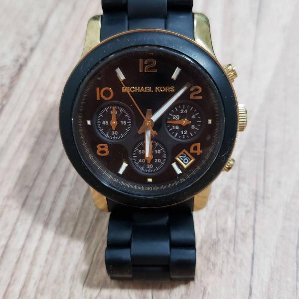 Relógio preto com dourado Michael kors (mk5191)