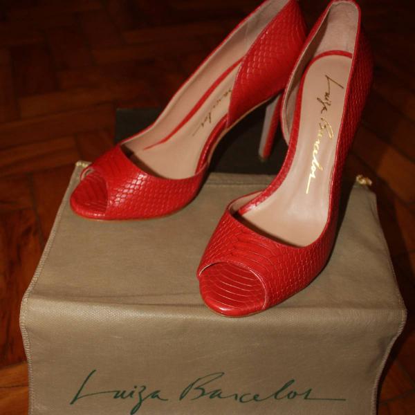 Sapato alto em couro Luiza Barcelos
