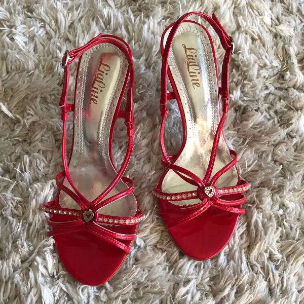 charme vermelho