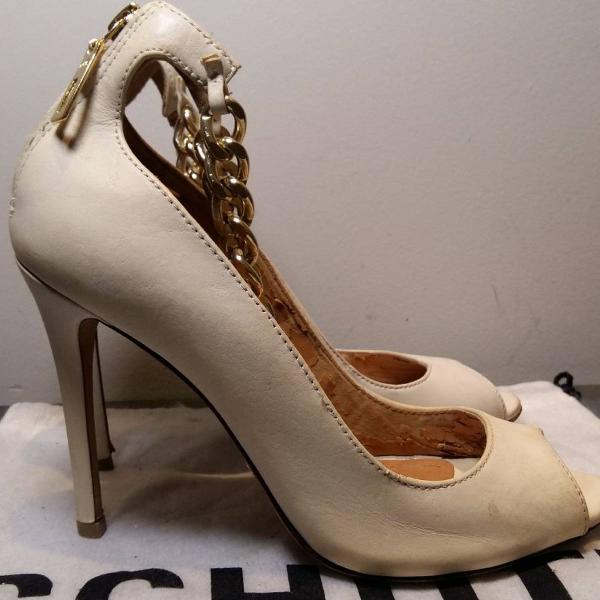 peep toe schutz 35