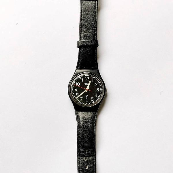 relógio swatch pulseira de couro