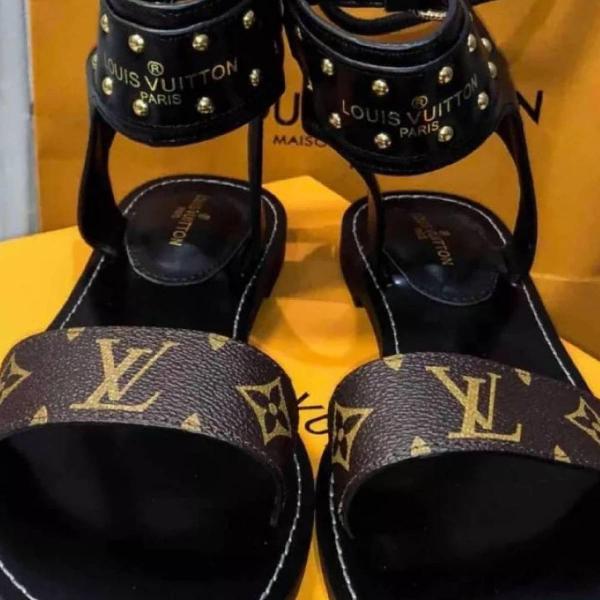 sandália gladiadora louis vuitton