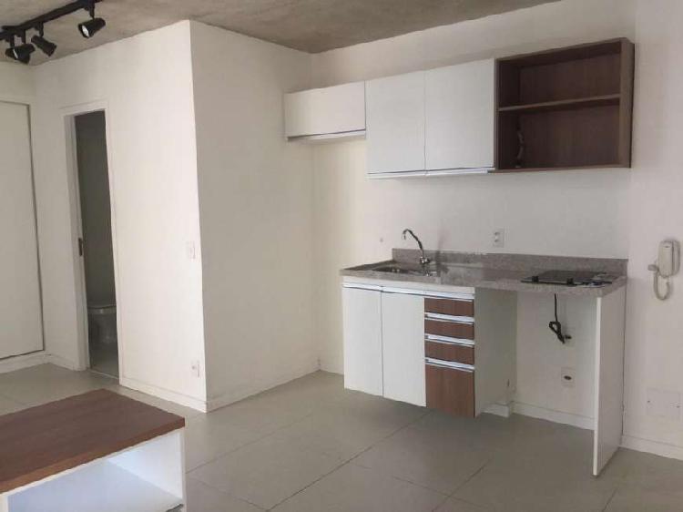 Apartamento com 1 Quarto para Alugar, 33 m² por R$