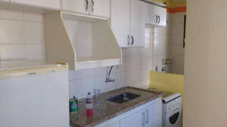 Apartamento com 1 Quarto para Alugar, 36 m² por R$ 600/Mês