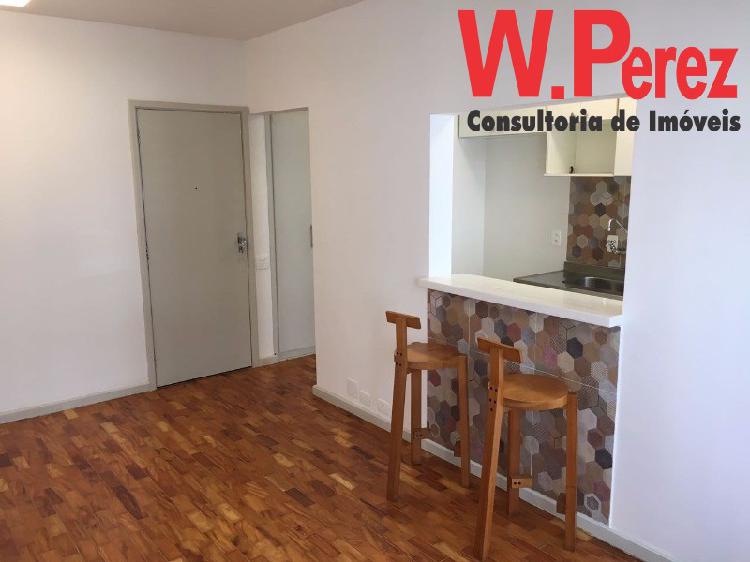 Apartamento com 1 Quarto para Alugar, 50 m² por R$