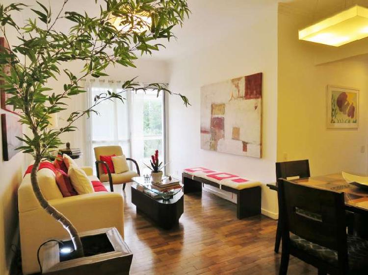 Apartamento com 2 Quartos para Alugar, 100 m² por R$