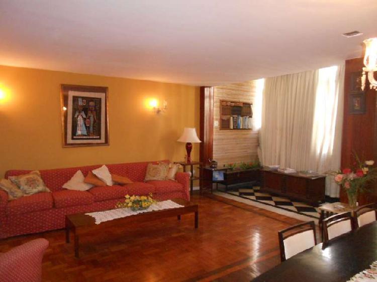Apartamento com 2 Quartos para Alugar, 165 m² por R$