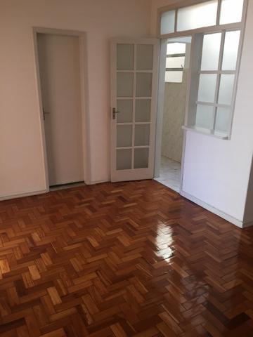 Apartamento com 2 Quartos para Alugar, 57 m² por R$