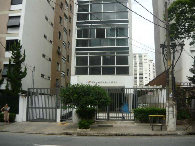 Apartamento com 3 Quartos à Venda, 180 m² por R$ 2.500.000