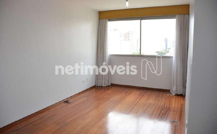 Apartamento com 3 Quartos para Alugar, 98 m² por R$