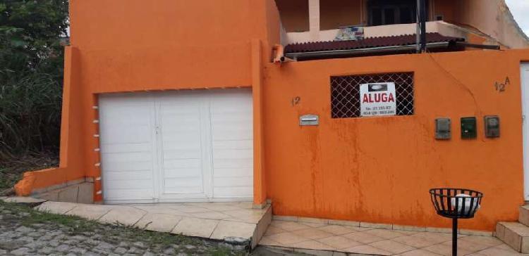 Casa com 2 Quartos para Alugar, 100 m² por R$ 1.000/Mês