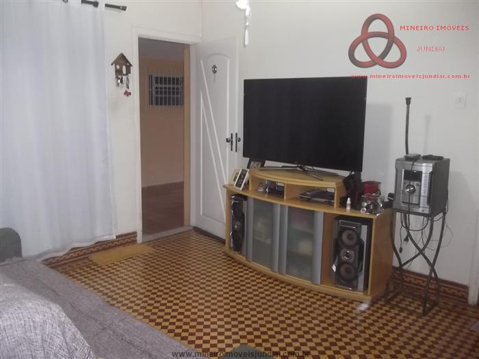 Casa com 2 Quartos para Alugar, 100 m² por R$ 1.400/Mês