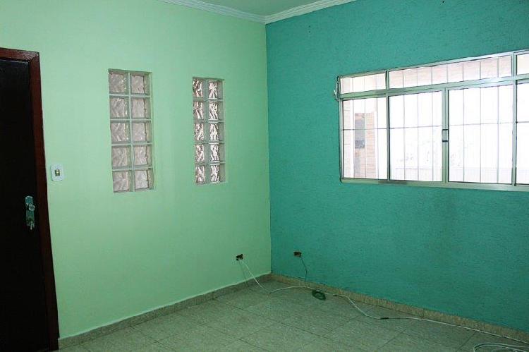 Casa com 2 Quartos para Alugar, 110 m² por R$ 1.500/Mês