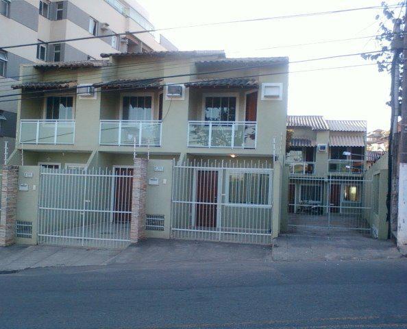 Casa com 2 Quartos para Alugar, 70 m² por R$ 1.100/Mês