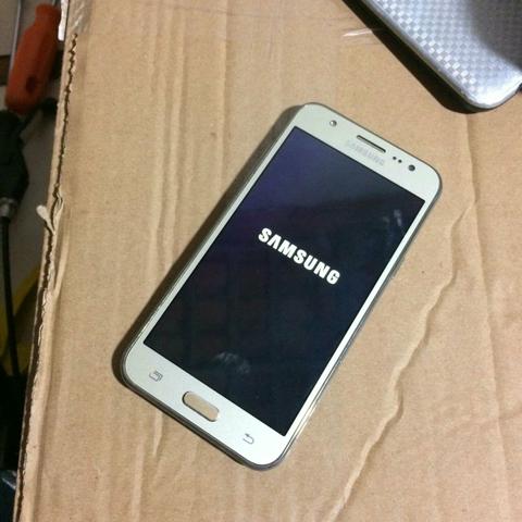 Galaxy j5