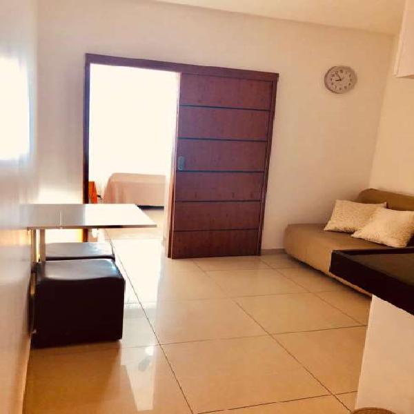 Kitnet com 1 Quarto para Alugar, 38 m² por R$ 2.400/Mês