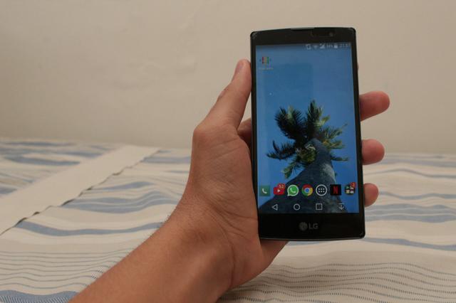 LG prime plus em perfeito estado