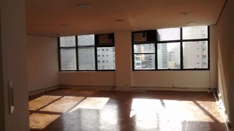 Sala Comercial com 1 Quarto para Alugar, 70 m² por R$