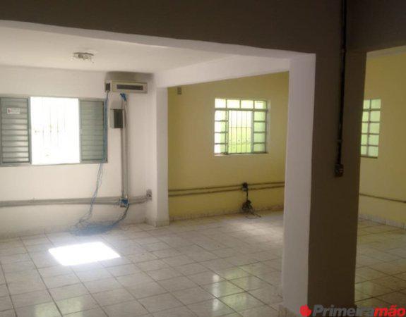 Sala Comercial em Av de Grande Movimento