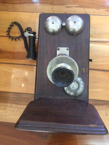 Telefone em madeira antigo para paredes funcionando