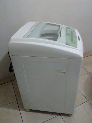 Vendo máquina de lavar roupas Brastemp 8 kg único dono