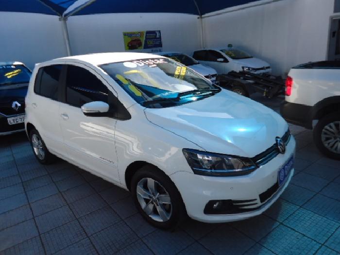 Volkswagen Fox 2017 1.6 MSI COMFORTLINE 8V FLEX 4P