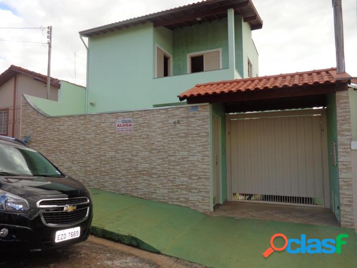 Casa, 3 dormitórios, 250 m², no Bairro Alto em Piraju-SP.