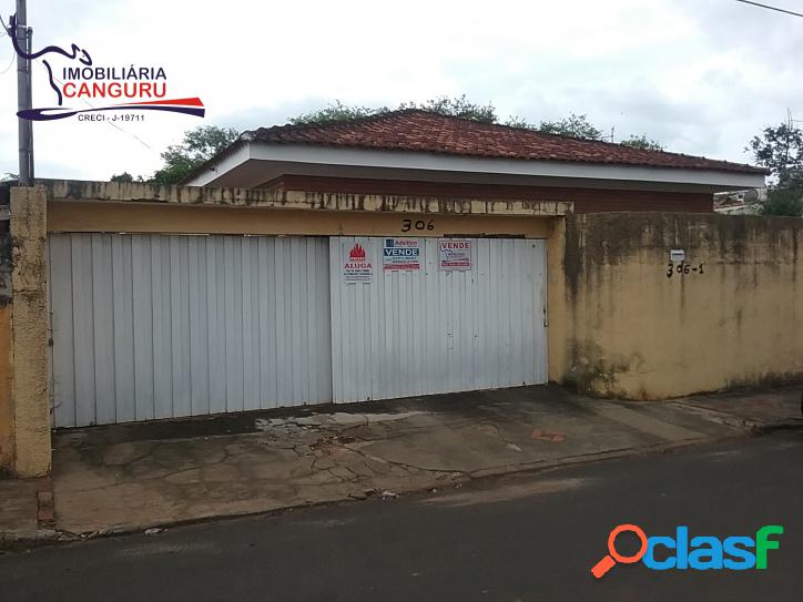 Casa 3 dormitórios, 762m² - Piraju -Sp