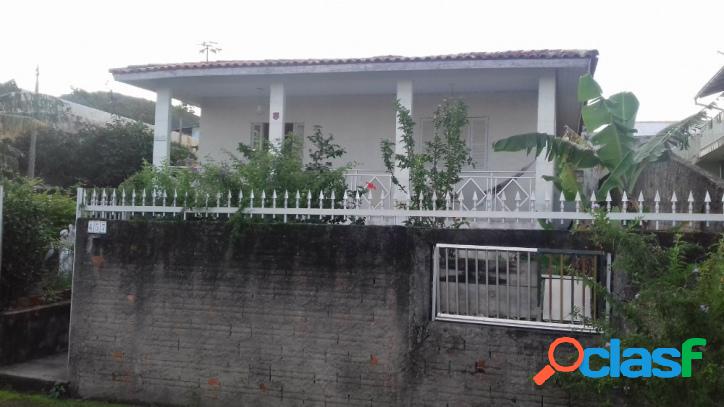 Casa ampla, 200m². Rua calçada Florianópolis Rio Vermelho