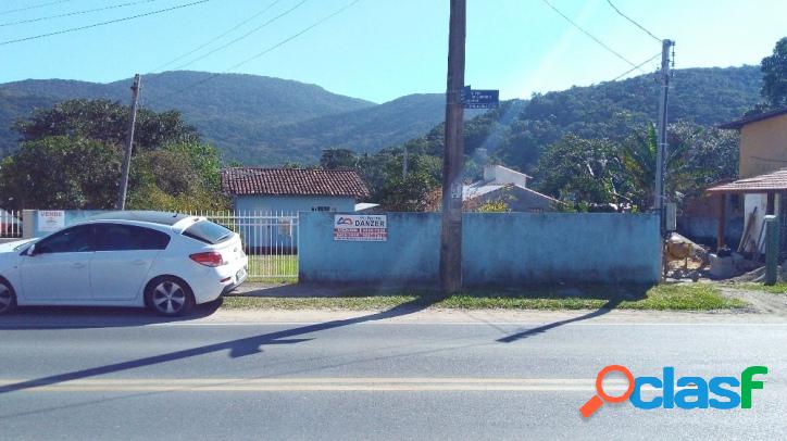 Casa de frente para a Rodovia. Excelente PONTO COMERCIAL