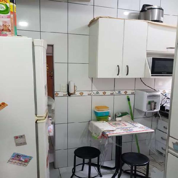 Apartamento com 1 Quarto à Venda, 50 m² por R$ 270.000