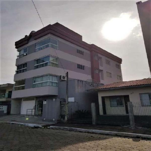Apartamento com 2 Quartos à Venda, 61 m² por R$ 265.000
