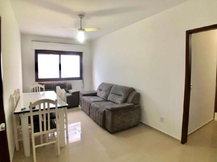 Apartamento com 2 Quartos à Venda, 62 m² por R$ 249.000