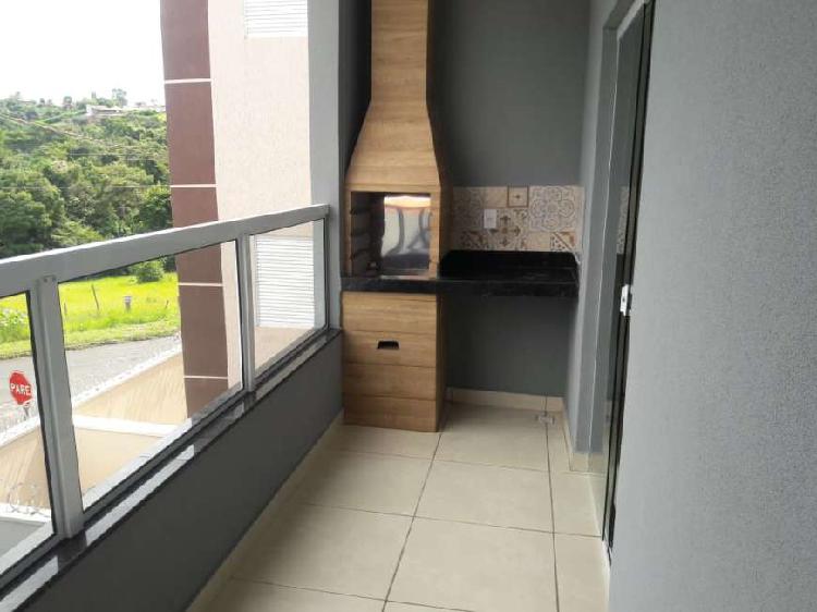 Apartamento com 2 Quartos à Venda, 63 m² por R$ 140.000