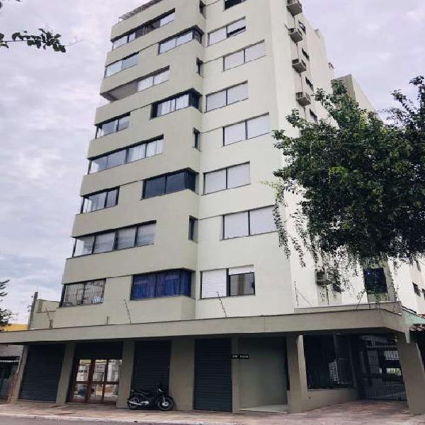 Apartamento com 2 Quartos à Venda, 71 m² por R$ 288.000