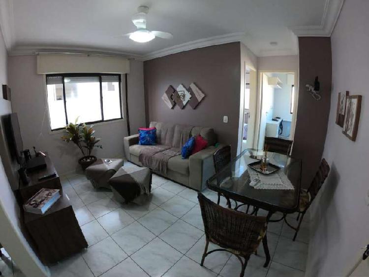 Apartamento com 2 Quartos à Venda, 76 m² por R$ 260.000