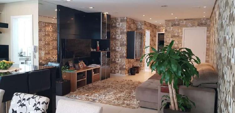 Apartamento com 2 Quartos à Venda, 97 m² por R$ 749.000