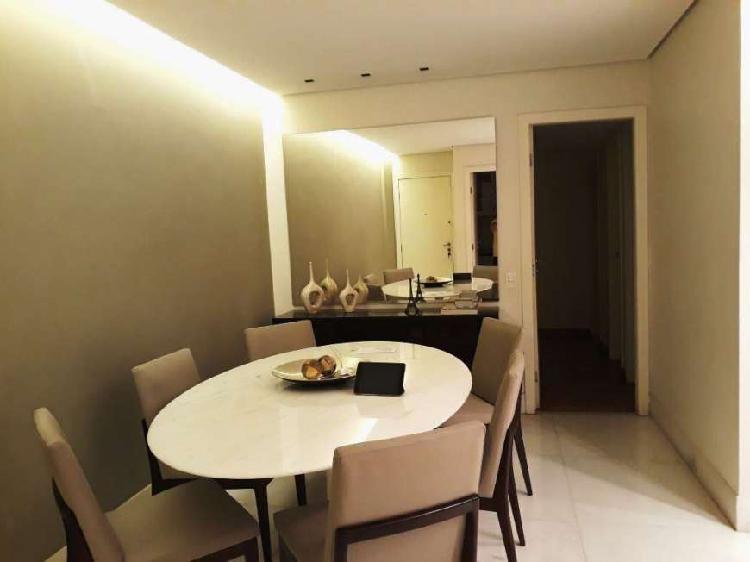 Apartamento com 3 Quartos à Venda, 100 m² por R$ 750.000