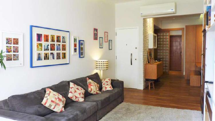 Apartamento com 3 Quartos à Venda, 110 m² por R$ 1.450.000