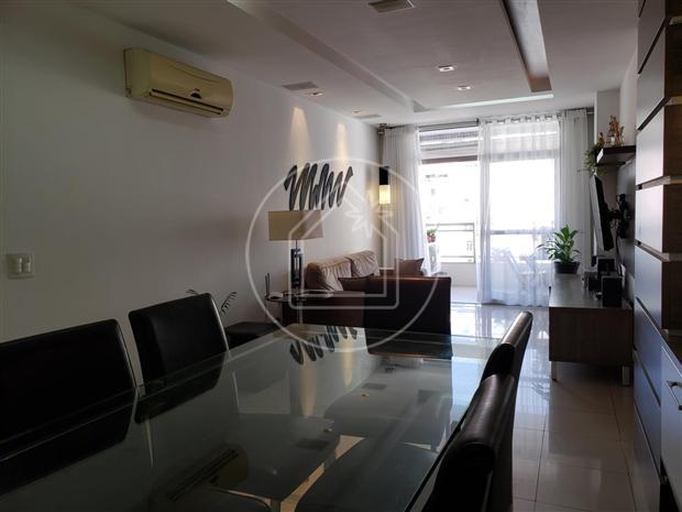Apartamento com 3 Quartos à Venda, 110 m² por R$ 830.000