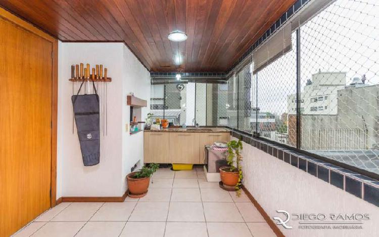 Apartamento com 3 Quartos à Venda, 113 m² por R$ 650.000