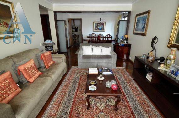 Apartamento com 3 Quartos à Venda, 152 m² por R$ 1.855.000