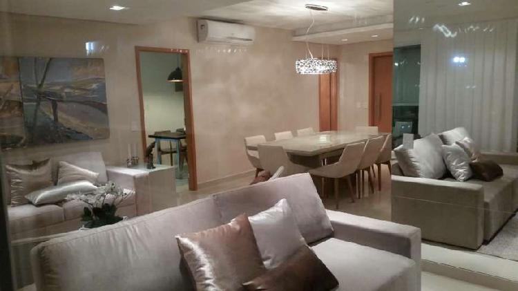 Apartamento com 3 Quartos à Venda, 158 m² por R$ 714.000