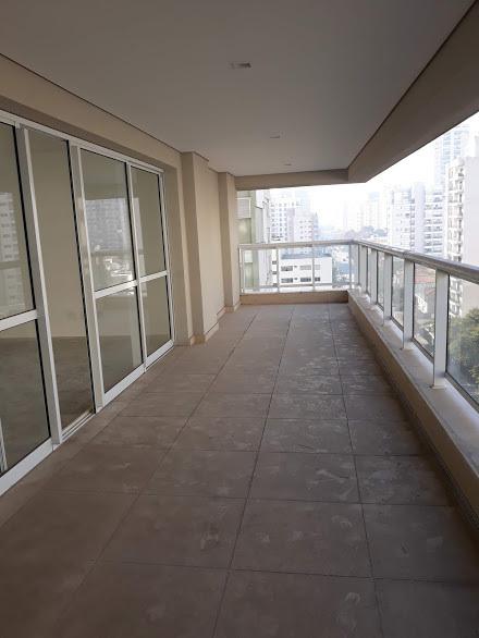 Apartamento com 3 Quartos à Venda, 174 m² por R$ 2.200.000
