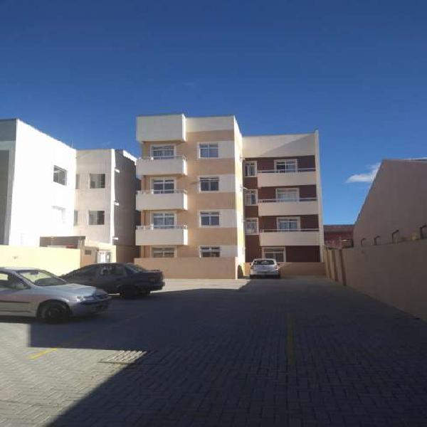 Apartamento com 3 Quartos à Venda, 62 m² por R$ 180.000
