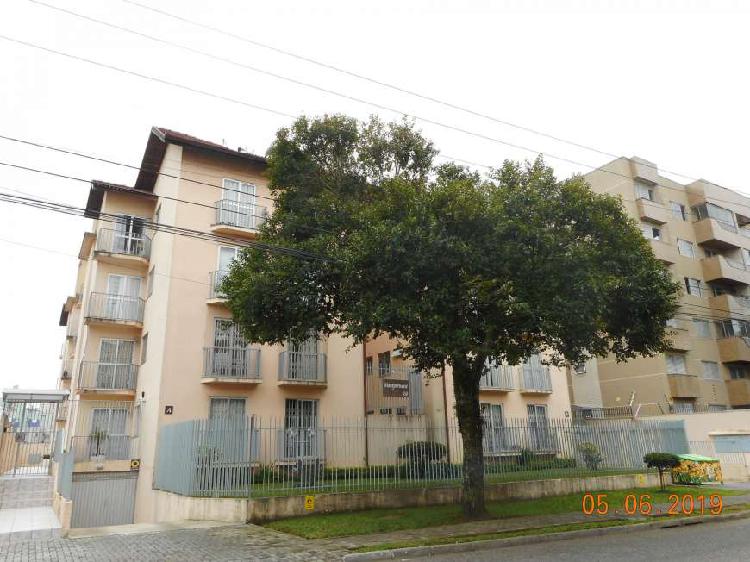 Apartamento com 3 Quartos à Venda, 71 m² por R$ 265.000