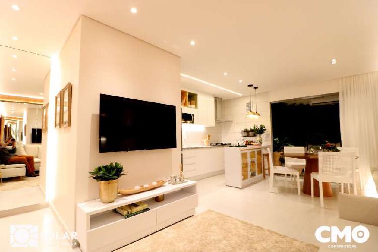 Apartamento com 3 Quartos à Venda, 76 m² por R$ 307.000