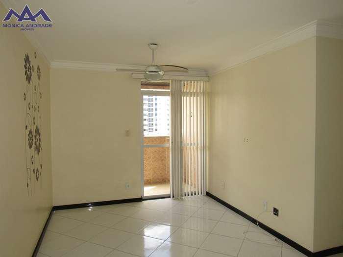 Apartamento com 3 Quartos à Venda, 78 m² por R$ 190.000