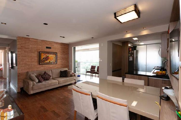 Apartamento com 3 Quartos à Venda, 89 m² por R$ 1.070.000